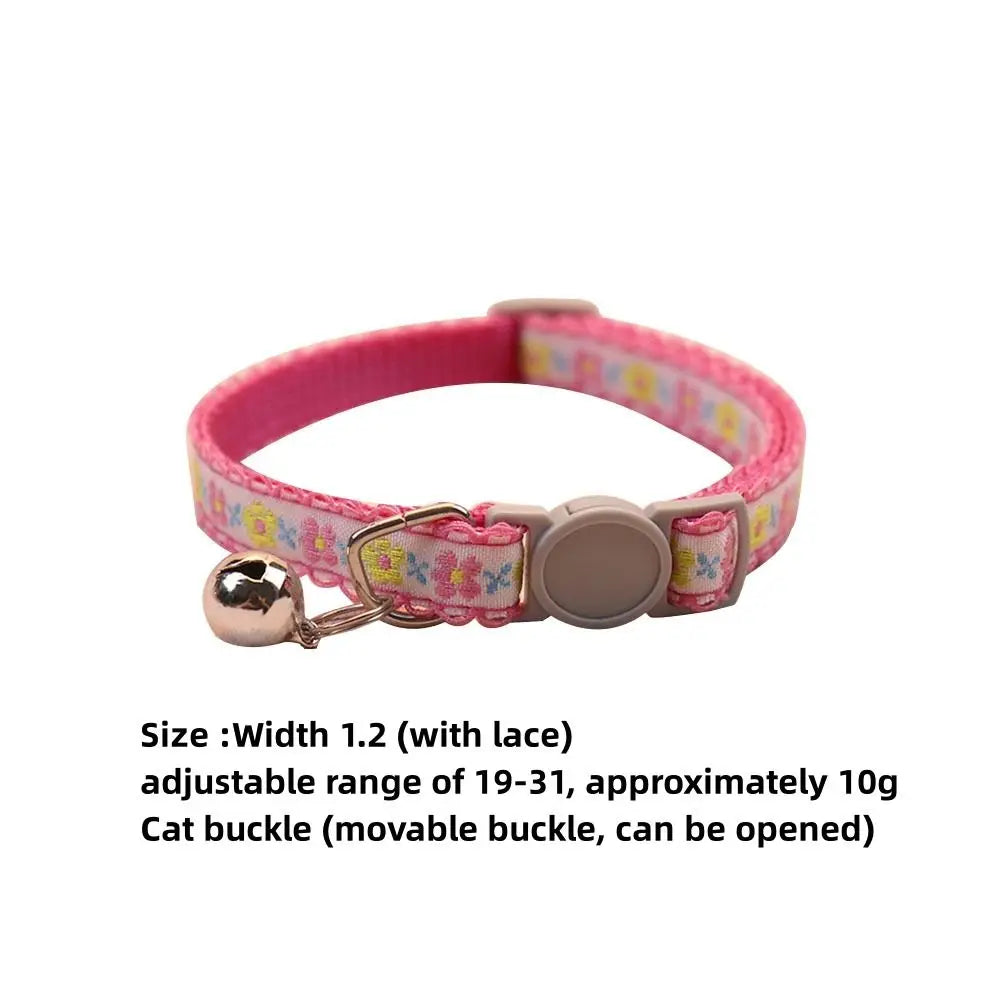 Collar para Gatos con Bordado Floral | Ajustable con Encaje y Campanita